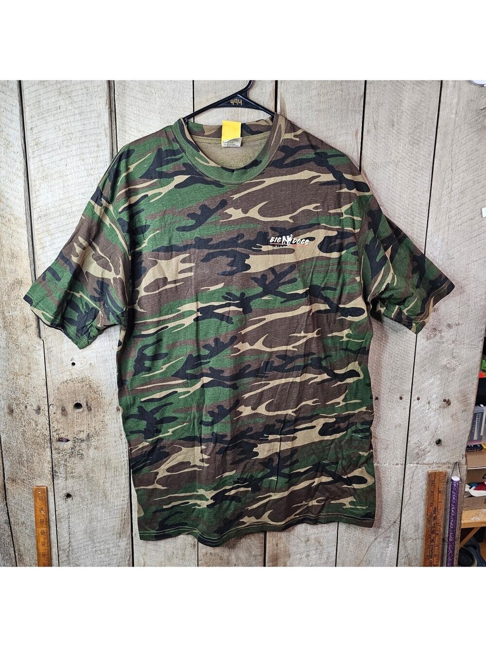 Big Dogs Men's XL Camouflage T-Shirt The Beer Hunter Graphic Tee Cotton Camo